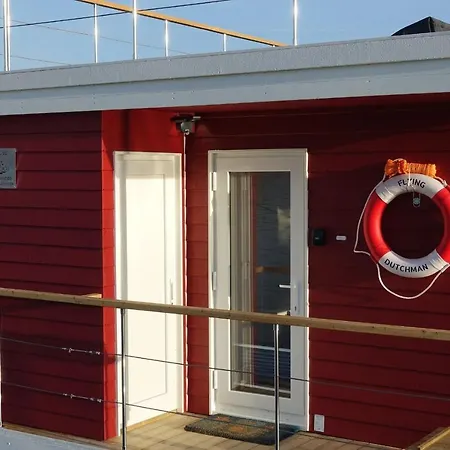 Casa de Férias Flying Dutchman - Stern Hausboot *