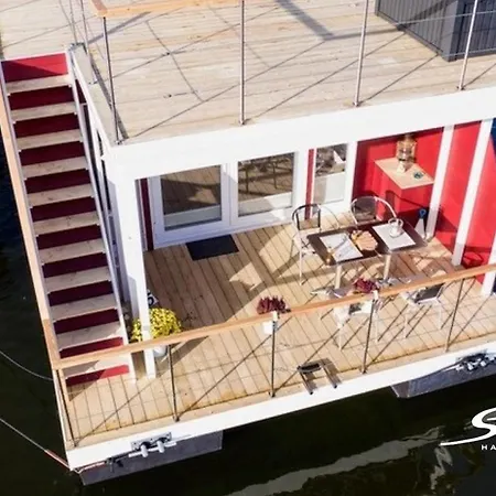 Flying Dutchman - Stern Hausboot